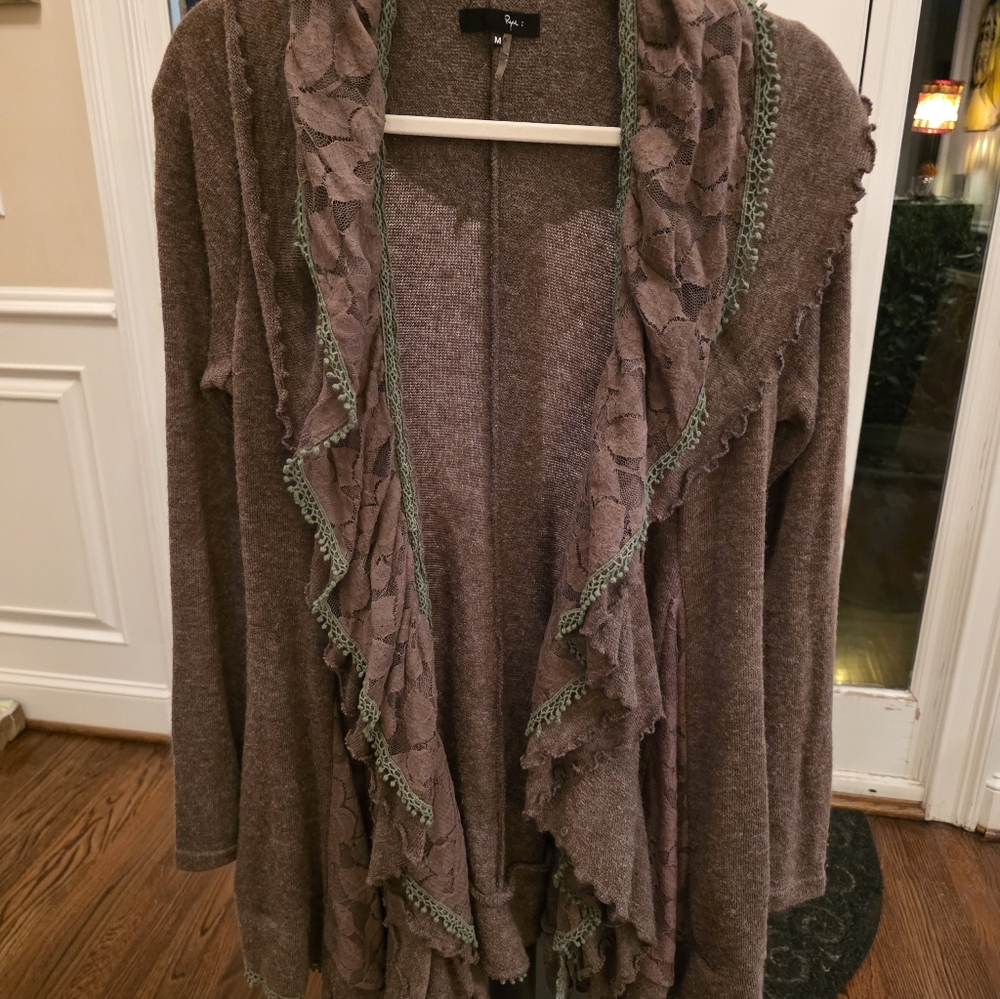 RYU Ruff Hewn Lace-Trim Open Cardigan - Taupe Vintage.  side pockets.M